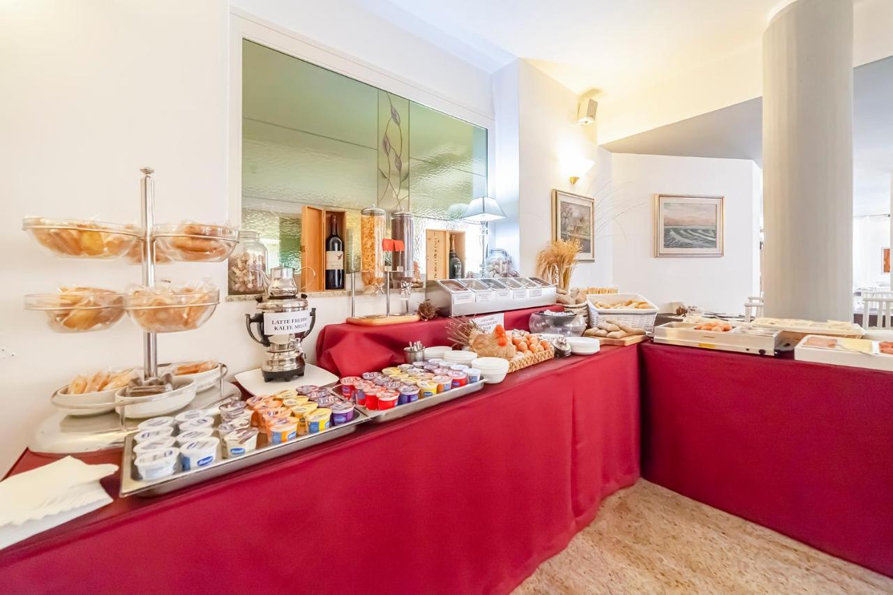 Hotel Luisa 3*